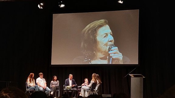 Podiumsdiskussion