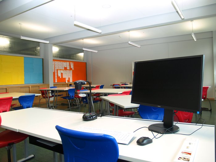 Technik in Klassenraum