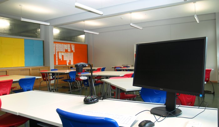 Technik in Klassenraum