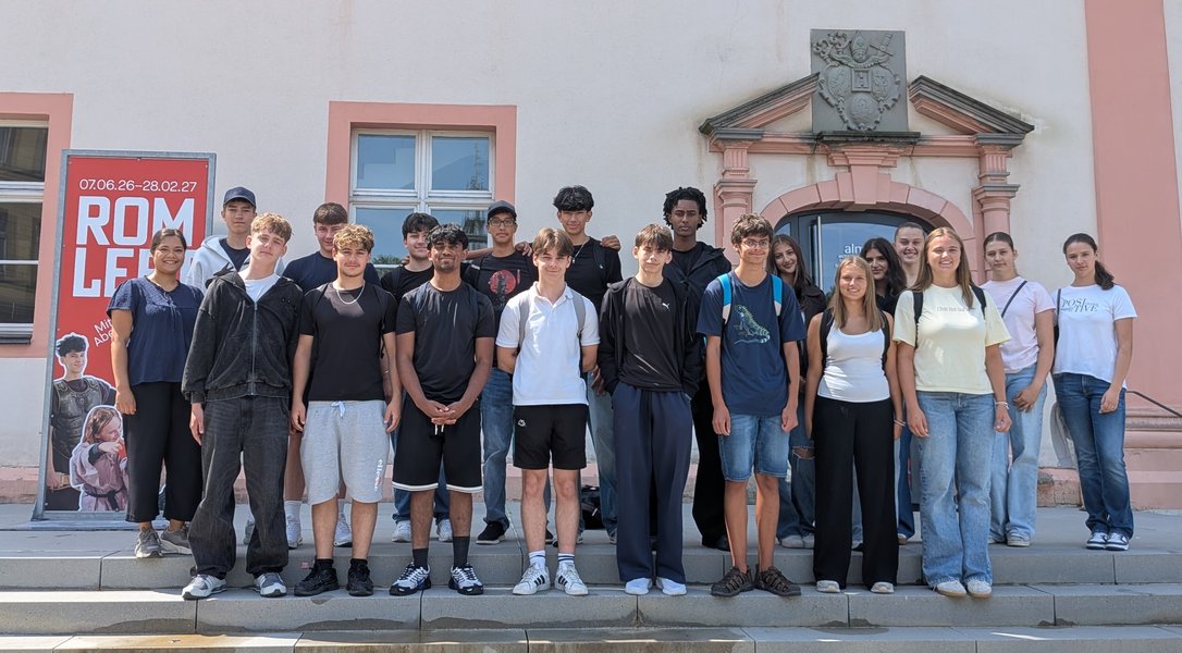 Schüler im Museum