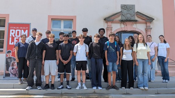 Schüler im Museum